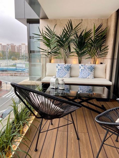 Balcon Mic, Small Apartment Balcony Ideas, Condo Balcony, Balkon Decor, Diy Balcony, Balcony Design Ideas, Balcony Ideas Apartment Outdoor, Modern Balcony, Terrace Decor