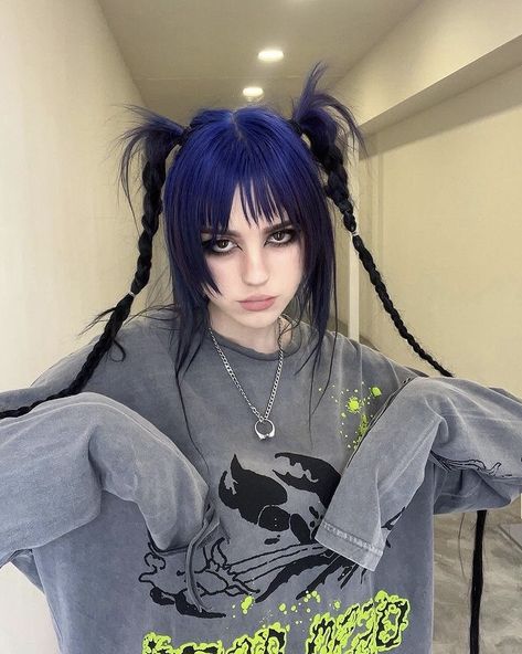 Punk Goth Hairstyle, Anime Hair Styles Reference, Unique Alt Hairstyles, Long Hair Punk Styles, Goth Hair Styling, Edgy Hair Ideas, Goth Braid Hairstyles, Cybercore Hairstyles, Alternative Long Haircut