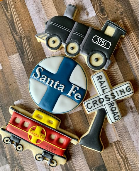 Train Theme Cookies, Train Cookies Decorated, Retirement Cookies, Train Cookies, Train Theme, Iced Sugar Cookies, Creative Cookies, Iced Cookies, Dessert Decoration