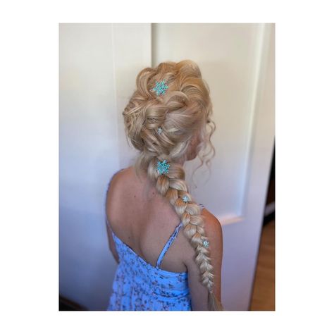 Elsa Frozen Hairstyle, Elsa Plait, Elsa Hair Tutorial, Elsa Hairstyle, Frozen Hairstyles, Elsa Braid, Girls Haircuts, Aurora Hair, Elsa Hair