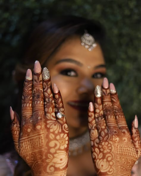 Nail Arts For Brides, Trendy Nail Extensions Designs, Indian Bridal Nails Designs Red, Nail Extensions With Mehndi, Nails Art For Bride, Nail Extension Ideas For Wedding, Trendy Nail Art For Wedding, Nails Extension Designs For Bride, Ring Ceremony Nail Art