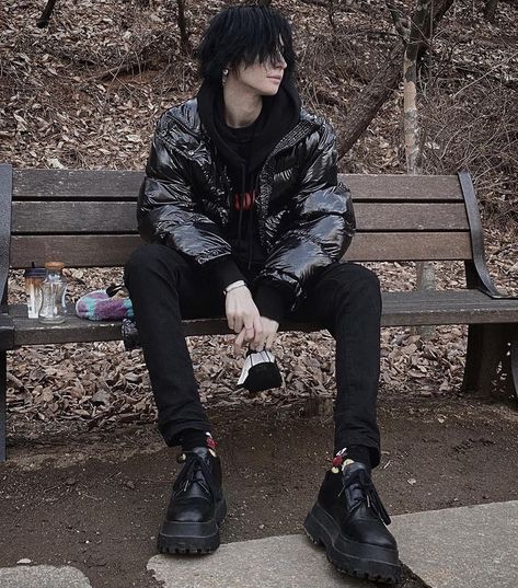 Grunge Punk Outfits Men, Punk Aesthetic Boy, Goth Boy Aesthetic, Goth Guy Aesthetic, Soft Grunge Boy, Grunge Guy, Goth Male, Devils Advocate, Goth Guy