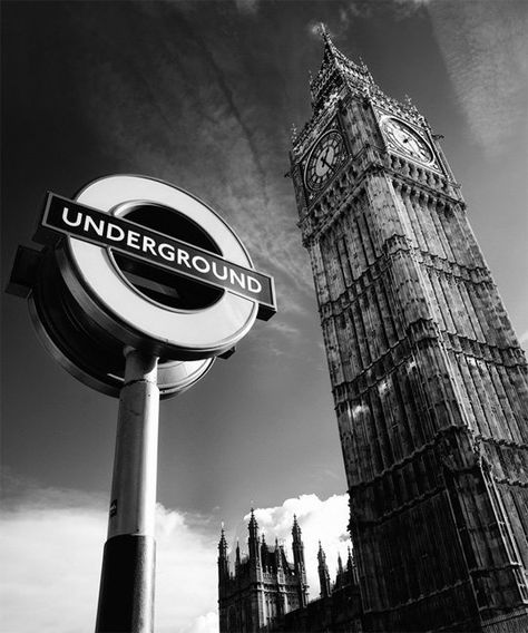 black and white photography Black And White Beach, Black And White City, Big Ben London, Black And White Photograph, U Bahn, Photography Guide, Take Better Photos, London Photography, London Underground