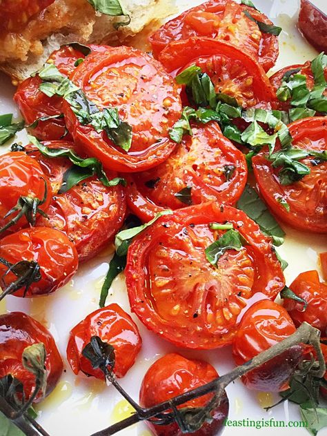 FF Fresh Basil Topped Slow Roasted Tomatoes Salmorejo Recipe, Roasted Tomatoes Recipe, Roasting Tomatoes, Slow Roasted Tomatoes, Plate Recipes, Tomatoes Recipe, Wood Oven, Quick Food, Savory Vegan