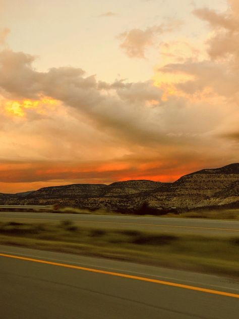 Sunset on a desert highway during a road trip Desert Road Trip Aesthetic, 29 Palms, Desert Highway, Sunset Road, Desert Road, Car Trip, California Trip, Jewelry Photography Styling, Desert Sunset