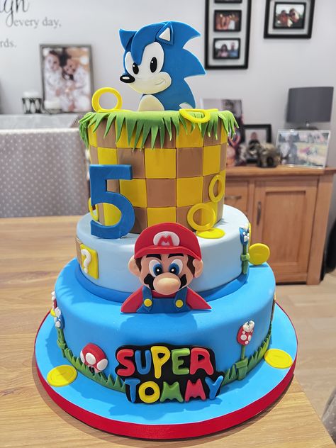 Mario And Sonic, Sonic Cake, Mario Cake, Mario Party, Super Mario, Sonic, Mario, Cake