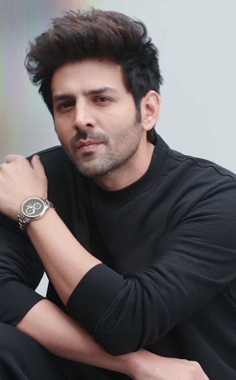 Kartik Aaryan Wallpapers, Kartik Aaryan Hairstyle, Karthik Aaryan, Handsome Indian Men, Indian Male Model, Meldi Ma Hd Photo, Stylish Pic, Kartik Aaryan, Handsome Celebrities