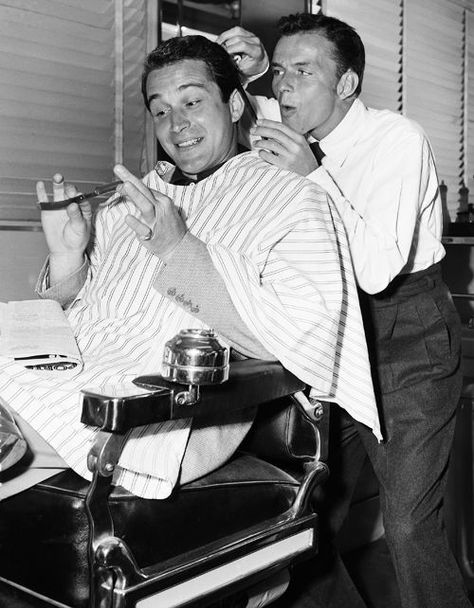 Vintage Barbershop, Roger Wilkerson, Perry Como, Vintage Barber, Salon Suites, The Barber, Golden Age Of Hollywood, Frank Sinatra, Foto Inspiration