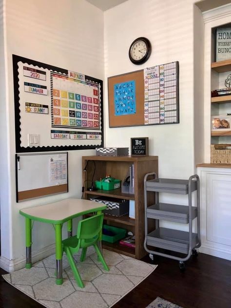 School Setup At Home, Preschool Classroom Set Up At Home, Bedroom Homeschool Space, Homeschool In Small House, Home School Small Space, Homeschool For Small Spaces, Kindergarten Desk Setup At Home, Desk For Kindergartener At Home, Home School Room Preschool Ideas