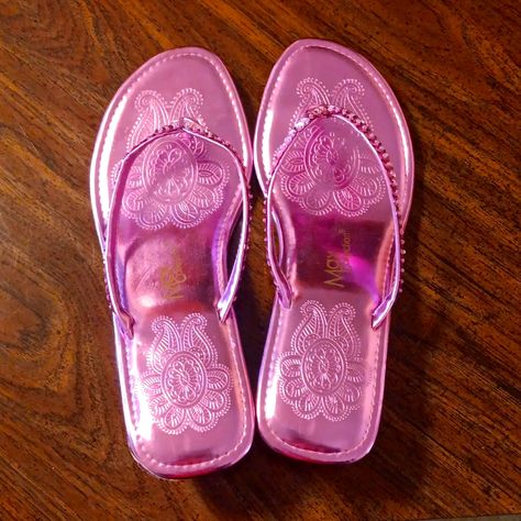 Pink Metalic Women's Sandals. New Without Tags Max Brand Womens Size 11 Wedge Heel Sandals. Pink Glitter Sandals, Metallic Pink Heels, Y2k Shoes 2000s, Pink Assessories, 2000s Sandals, Pink Wedges, Dr Shoes, Funky Shoes, Pink Accessories