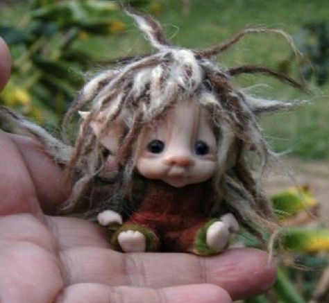 Pixi Fairy, Wool Dreadlocks, Pixie Fairy, Tiny Fairy, Fairy Art Dolls, Pixies Fairies, Elves And Fairies, Fairy Dragon, Clay Fairies