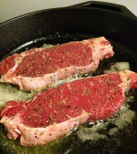 How to Cook the Perfect Steak on the Stove - Mary Vance, NC Steak On The Stove, Stove Top Steak, Steak On Stove, Cook The Perfect Steak, Resep Steak, The Perfect Steak, Cooking The Perfect Steak, Onion Burger, Iron Skillet Recipes