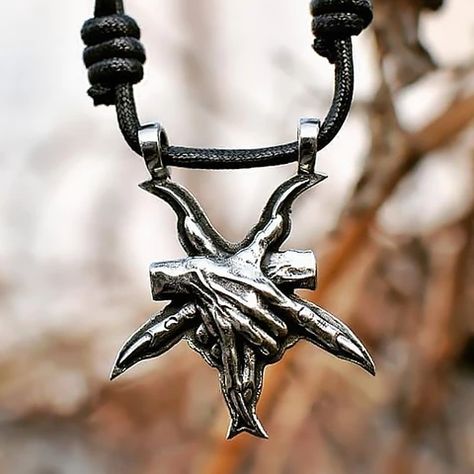 Satanic Jewelry, Inverted Pentagram, Pentagram Necklace, Pentagram Pendant, Style Gothic, Biker Jewelry, Rock Fashion, Color Necklace, Rock N’roll