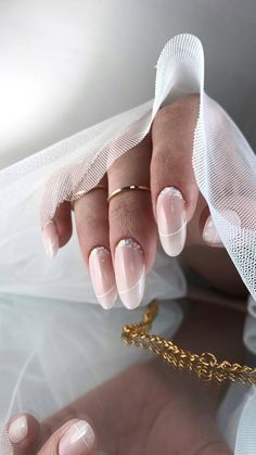 How To Take Nail Pictures For Instagram, Nail Photoshoot Ideas Instagram, Nail Posing Ideas, Nails Pictures Ideas Instagram, Nail Pictures Instagram, Nail Photo Ideas Instagram, Nail Photography Ideas Instagram, Nails Photoshoot Ideas, Manicure Photography