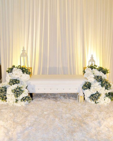 Pelamin Minimalist Simple, Pelamin Tunang Aesthetic, Mini Pelamin Tunang Simple, Pelamin Minimalist Rumah, Pelamin Nikah Simple, Malay Wedding Pelamin Simple, Pelamin Tunang Simple, Tunang Pelamin, Pelamin Tunang