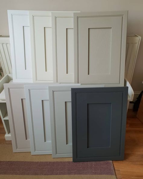 Afia AKA Afelia's Kitchen on Instagram: “These are the HELMSLEY cabinet sample doors I ordered from @diykitchens. I'm planning to order an in-frame #Helmsley kitchen but needed to…” Helmsley Kitchen, Kitchen Cabinets Door, Kitchen Cupboard Colours, Cupboard Colors, Kitchen Looks, Cocina Diy, Diy Kitchens, Color Kitchen, Kitchen Countertop Materials