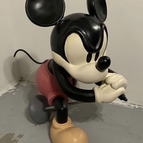 Number (N)ine 2006 Mickey Mouse Statue Released in 2006 this Mickey Mouse statue is an anniversary piece celebrating Number (N)ine’s SS2000 collection, “Extra Heavy” which featured an array of mickey graphics in collaboration with disney on tops and accessories. #mickeymouse #art #grailed #foundongrailed #archivefashion #prada #miumiu #commedesgarcons #cdg #finalhome #margiela #maisonmargiela #isseymiyake #junyawatanabe #yohjiyamamoto #jeanpaulgaultier #rafsimons #rickowens #viviennewestwo... Number Nine Mickey Mouse, Number Nine Mickey, Mickey Mouse Statue, Spawn Comics, Toys Design, Number Nine, Art Toys Design, Graphic Design Images, Apartment Living Room Design