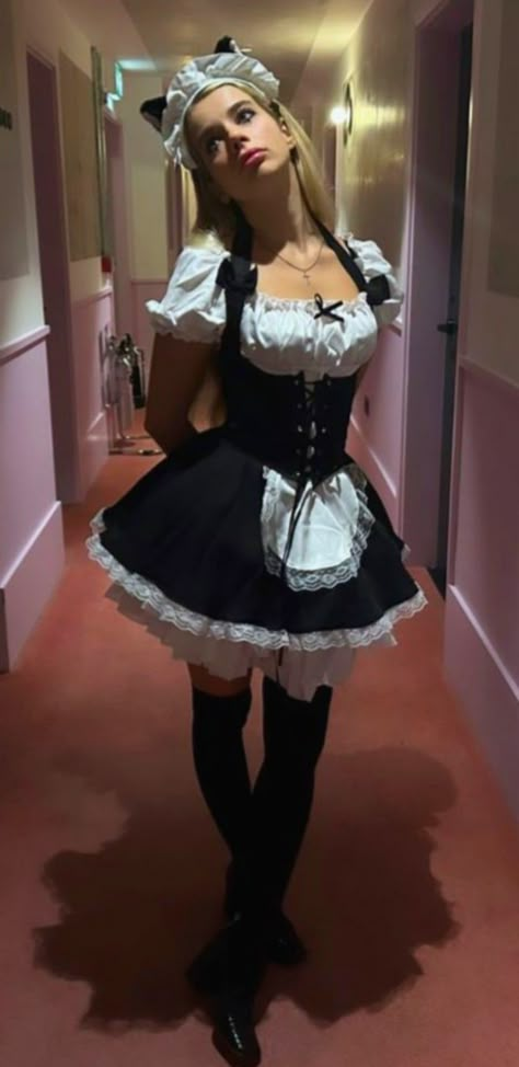 French Maid Halloween, Maid Uniform, French Maid, Maid Service, Maid Outfit, That Dress, Maid Dress, Hot Outfits, Girly Outfits