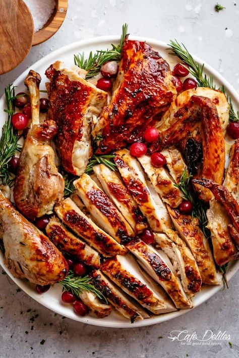 Best Roasted Turkey, Best Thanksgiving Turkey Recipe, Perfect Roast Turkey, Herb Roasted Turkey, Herb Turkey, Roast Turkey Recipes, Garlic Herb Butter, Roast Turkey, Turkey Recipes Thanksgiving