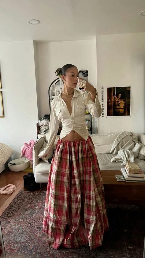 Twee Fashion Outfits, Industrial Fashion, Office Casual Outfit, Fashion Mistakes, Plaid Skirt, Mode Inspo, Mode Streetwear, 10 Pounds, Looks Style