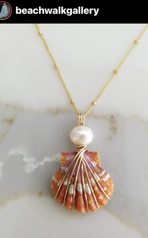 Seashell Wire Jewelry, Sea Shell Beaded Necklace, Seashell Jewelry Diy How To Make, Homemade Shell Jewelry, Diy Shell Ring, Wire Wrapped Shell Jewelry, Broken Shell Jewelry, Sea Shell Necklace Diy, Diy Shell Jewelry