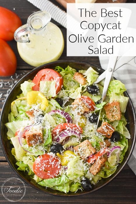 Olive Garden Salad Recipe Copycat, Olive Garden Copycat Salad, Copycat Olive Garden Salad, Olive Garden Salad Dressing Recipe, Olive Garden Salad Recipe, Garden Salad Dressing, Garden Salads, Garden Salad Recipe, Olive Garden Dressing