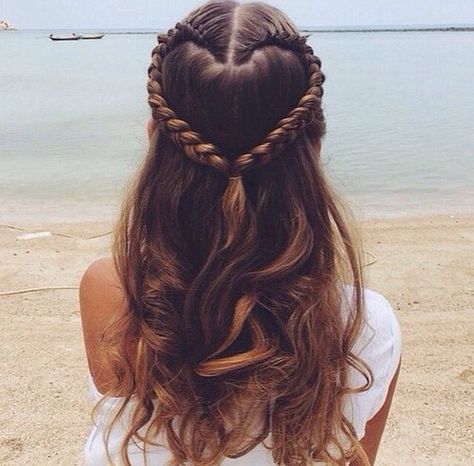 ∙∘❀♡❀∘∙ Whoville Hair, Hairstyles Fall, California Hair, Braid Trends, Heart Braid, 2018 Hair, Hairstyle Tips, Hairstyle Hairstyle, Colors Hair