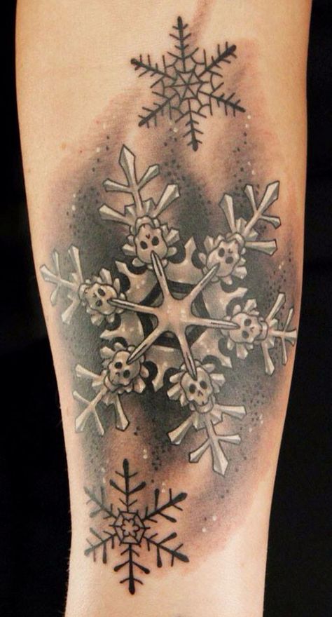 . Tiny Skull Tattoos, Skull Snowflake, Snowflake Tattoo, Winter Tattoo, Snow Tattoo, Shadow Tattoo, Snow Flake Tattoo, Christmas Tattoo, Geniale Tattoos