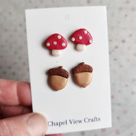 Stud Earrings Clay, Polymer Clay Halloween Ideas, Clay Mushroom Earrings, Fall Earring, Clay Mushrooms, Polymer Clay Mushroom, Clay Mushroom, Polymer Clay Halloween, Clay Stud Earrings