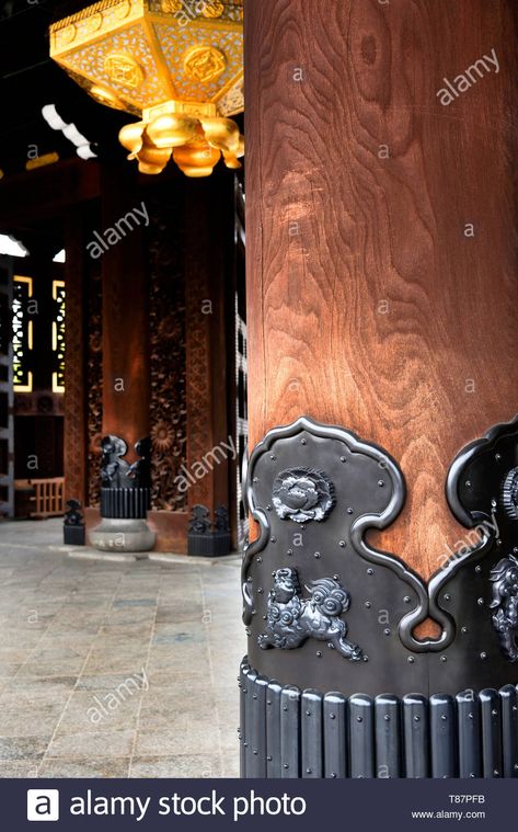 Higashi Honganji Temple Stock Photos ... Japan Restaurant, Japan Tourist, Japanese Buddhism, Japan Temple, Wooden Pillars, Decorative Room Dividers, Temple Gardens, Pillar Design, Japanese Temple