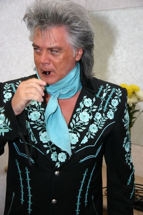 Marty Stuart Marty Stuart, Country Music Singers, Johnny Cash, Music Legends, Banjo, Country Music, Singers, Songwriting, Music