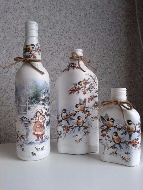 How to decorate Glass bottles with Decoupage -DIY Recycle with Art - family holiday.net/guide to family holidays on the internet Fabric Decoupage, Decoupage Jars, Craft Video, Christmas Decoupage, Decoupage Glass, Diy Glass Bottle Crafts, Decoupage Diy, Bottle Craft, Wine Bottle Art