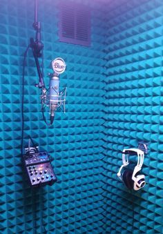 Studio Foam, Music Studio Decor, Recording Booth, Home Recording Studio Setup, Recording Studio Setup, Home Studio Ideas, Home Music Rooms, Recording Studio Design, Recording Studio Home