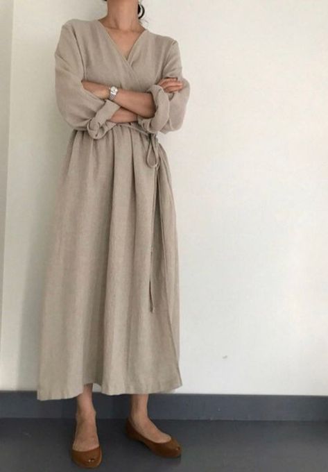 nude v neck tunic cotton linen long sleeve fall long dress Dress Pattern Free, Diy Sy, Estilo Hijab, Cotton Wrap Dress, Mode Kimono, 여름 스타일, Linen Fashion, Wrap Maxi Dress, Stil Inspiration