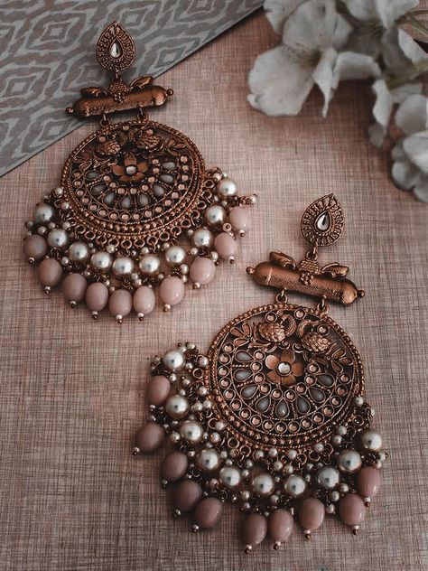 Earrings For Lehenga, Jhumkas Aesthetic, Brown Lehenga, Aesthetic Indian, Desi Jewelry, Ear Pieces, Bridesmaid Saree, Gold Bangles For Women, Indian Jewelry Earrings