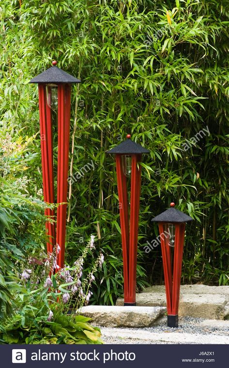 Download this stock image: garden lamps bamboo illuminate shiner light lamp luminary japanese light garden - J6A2X1 from Alamy's library of millions of high resolution stock photos, illustrations and vectors. Japanese Garden Lighting, Japanese Garden Lanterns, Japanese Garden Decor, Small Japanese Garden, Japanese Lamps, Japanese Garden Landscape, Zen Garden Design, Japan Garden, Desain Lanskap