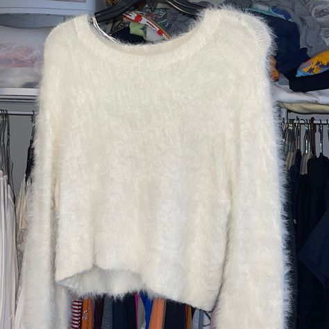 Brand New Fuzzy Angora Sweater, New York Clothes, Outfit Essentials, Fluffy Jacket, Fur Sweater, Fluffy Sweater, Fuzzy Sweater, Fleece Sweater, Kendall Kylie