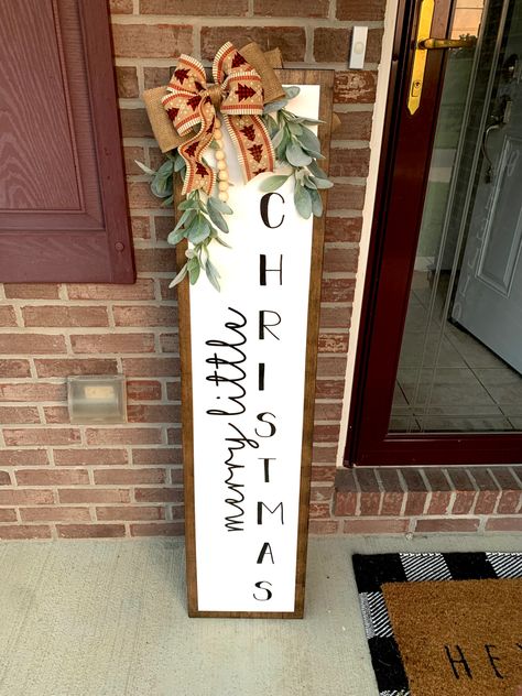 Welcome Signs For Front Door Fall, Family Porch Signs, Front Porch Leaner, Fall Leaner Sign, Welcome Fall Porch Sign, Diy Fall Welcome Signs, Fall Door Leaner Signs, Fall Welcome Signs For Porch Diy, Fall Wooden Signs Front Porches