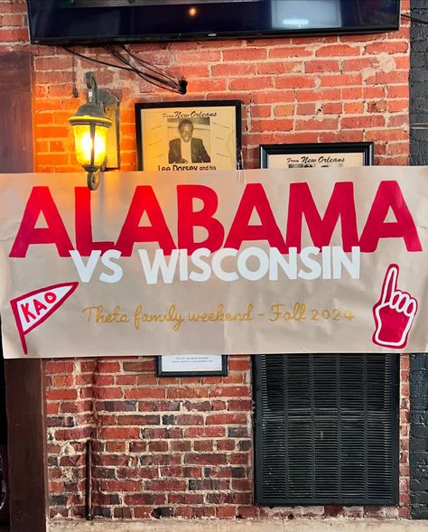 WOOOHOOO @bamatheta PARENTS WEEKEND❤️🏈 Parents Weekend Banner, Parents Weekend, Family Weekend, Paper Banners, New Orleans, Banners, Parenting, Paint