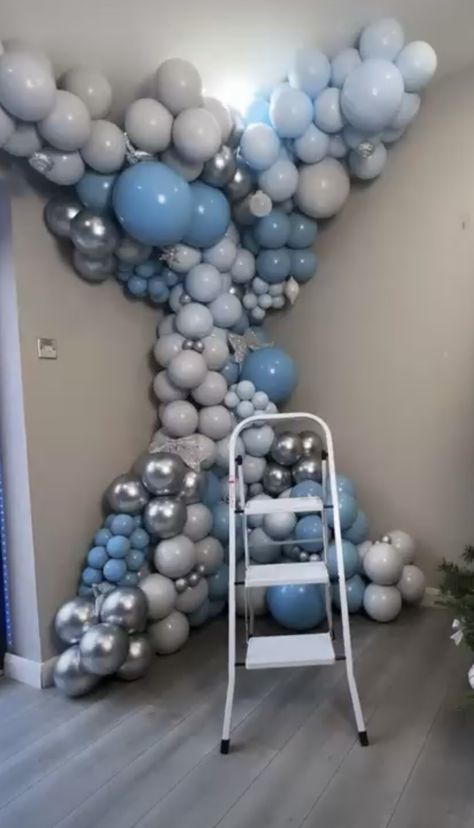 Balloon Garland In Corner Of Room, Balloon Corner Decoration, Corner Balloon Garland, Balloon Inspiration, Arch Balloon, Corner Decoration, Balloon Creations, Balloon Display, Corner Designs