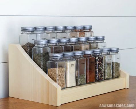 Spice Rack Plans, Tiered Spice Rack, Build A Spice Rack, Countertop Spice Rack, Diy Spice Rack, 2022 Kitchen, Spice Organizers, Ronaldo Goals, Wood Spice Rack