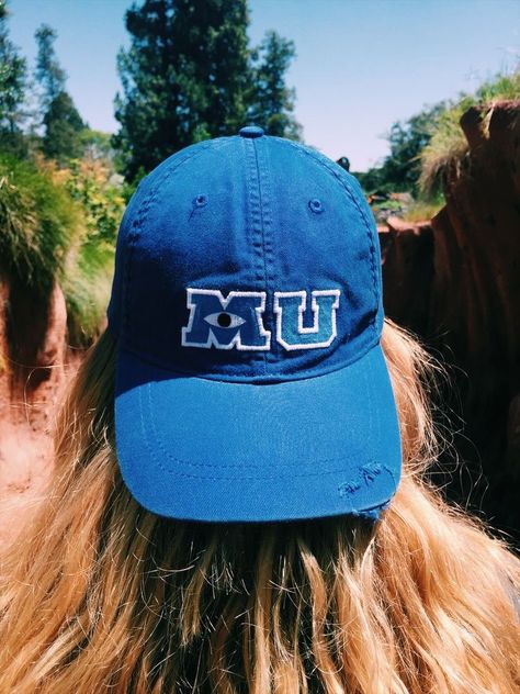 Baseball Cap Outfit, Topi Snapback, Cap Outfit, Monsters University, Cute Hats, Disney Outfits, Disney Style, Disney Trips, Accessories Jewelry