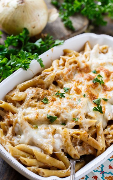 French Onion Pasta French Onion Pasta, Onion Pasta, Pastas Recipes, Onion Recipes, Onion Soup Mix, Paula Deen, French Onion Soup, Chicken Recipes Casserole, Easy Casserole