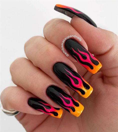 Flame Nails, Flame Nail Art, Red Flames, Nagel Inspo, Halloween Nail Designs, Neon Nails, Dipped Nails, Nailed It, Heart Nails