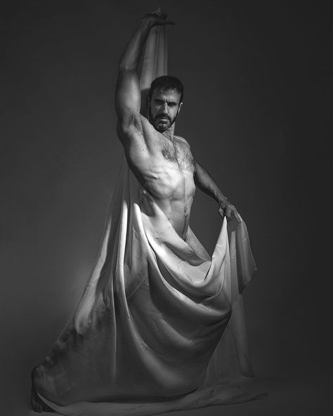 Levitation Pose Reference, Male Dancer Pose, Ethereal Poses Male, Male Figure Drawing Reference Photo, Artistic Male Body Photography, Male Body Art, Male Figure Drawing, Healthy Man, Body Photography