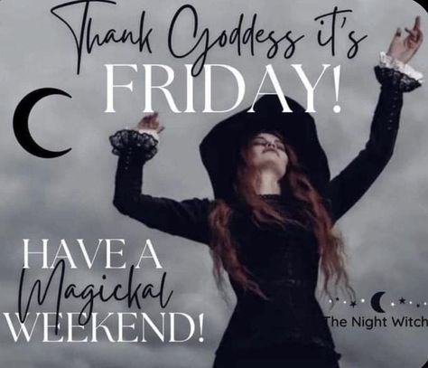 Happy Friday Witches, Halloween Friday Quotes, Happy Monday Witches, Halloween Good Morning Quotes, Witchy Blessings, Friday Witch, Happy Halloween Gif, The Moon Goddess, Happy Halloween Pictures