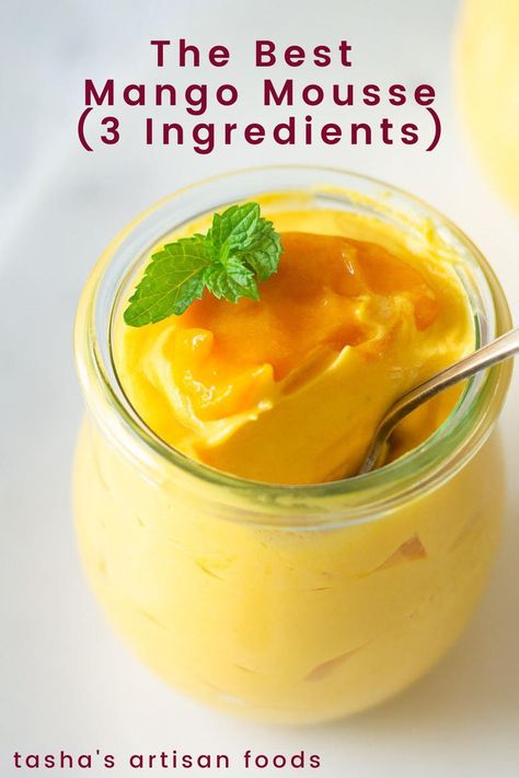 mango mousse Mango Custard Recipe, Mango Mousse Recipe, Whipped Cream Desserts, Dessert Cups Recipes, Mango Dessert Recipes, Mason Jar Desserts, Mango Mousse, Mango Cream, Mango Dessert