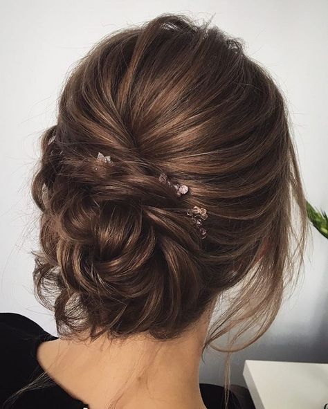 Hair Inspiration Messy Hair Updo, Bridesmaid Updo, Prom Hair Updo, Wedding Braids, Wedding Hairstyles Bride, Bridal Hair Updo, Best Wedding Hairstyles, Bridesmaid Hair Updo, Wedding Hair Inspiration