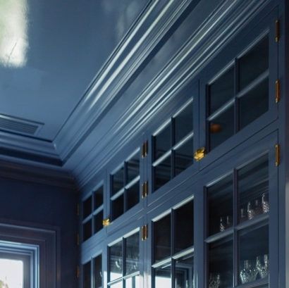 Northworks on Instagram: "Elevate your entertaining experience with a touch of shine– a sophisticated blue lacquered butler's pantry features butcher block counters and plenty of storage for a social family. The perfect blend of style and functionality. ⁣ #northworks #northworksarchitecture #northworksnorthshorecolonial #classicbutlerspantry #classicarchitecture #KitchenGoals #ButlersPantry" Luxury Butlers Pantry, Blue Pantry, Pantry Features, Butcher Block Counters, Butler’s Pantry, Butcher Block Counter, Butlers Pantry, Butler Pantry, Classic Architecture