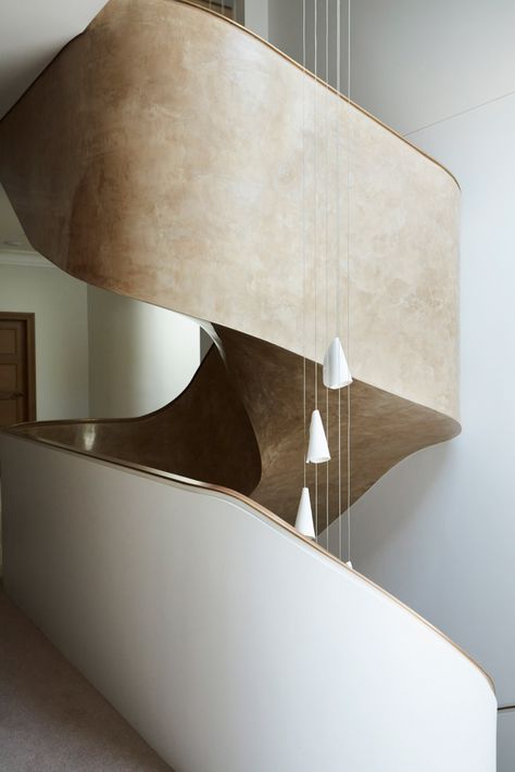 Luigi Rosselli Architects adds twisting stair to Sydney's Peppertree Villa Alwill Interiors, Dramatic Staircase, Luigi Rosselli, Layered Architecture, Sydney House, Australian Interior, مركز ثقافي, Polished Plaster, Off White Walls